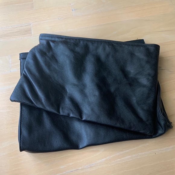 Animal print texture large clutch - Picture 2 of 4